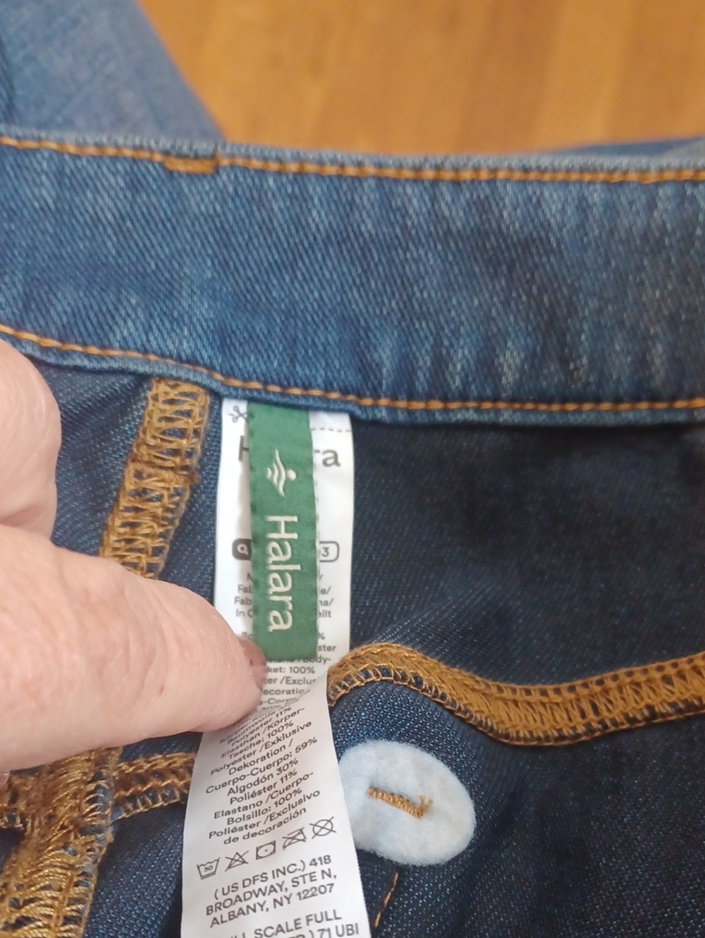 Halara Flex Denim Flare Sz.XL. Soft 4 Way Stretch. W.35".R.10".L.33". NWT! - Picture 4 of 11